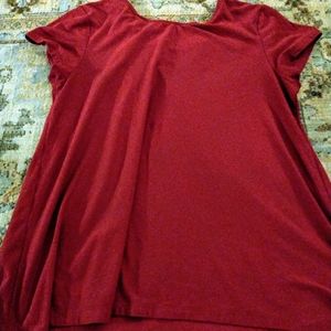A red girls t-shirt size XL